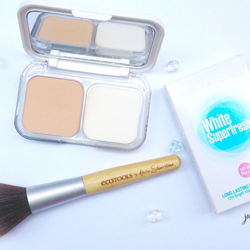 Maybelline White Super Fresh Two Way Cake